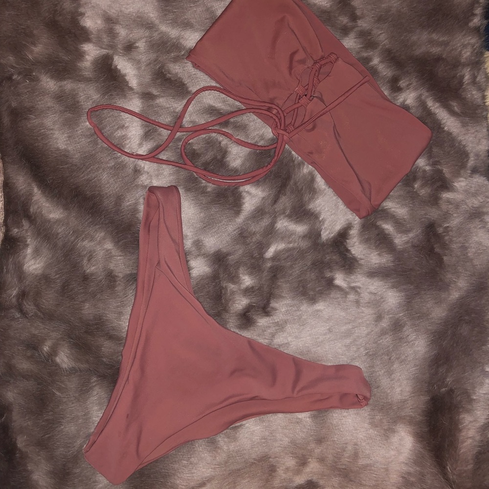 Bathing suit - Picture 2 of 3